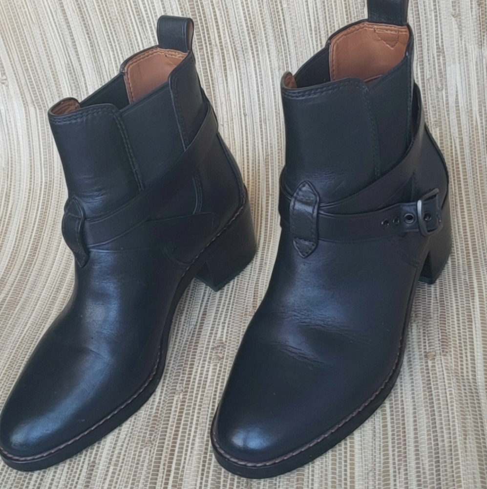 Coach Boots Black